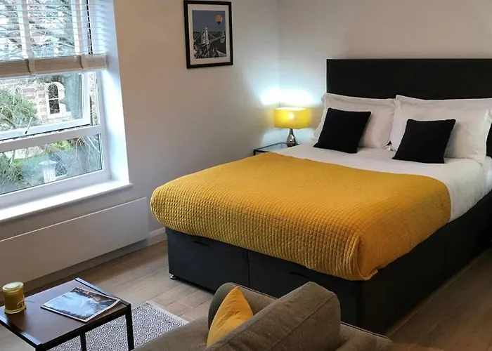 Alison15 Apartman Bristol